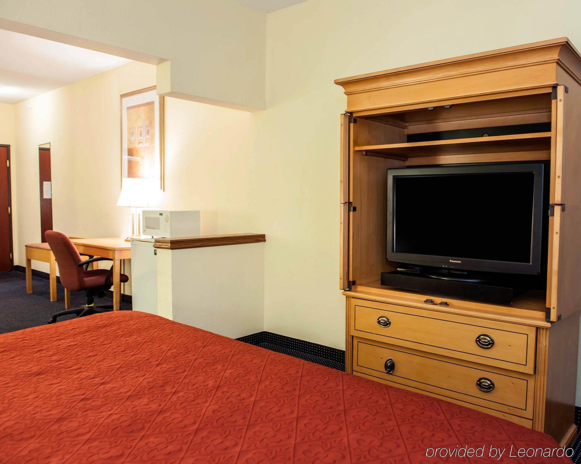Quality Inn & Suites Anderson I-69 Exterior foto